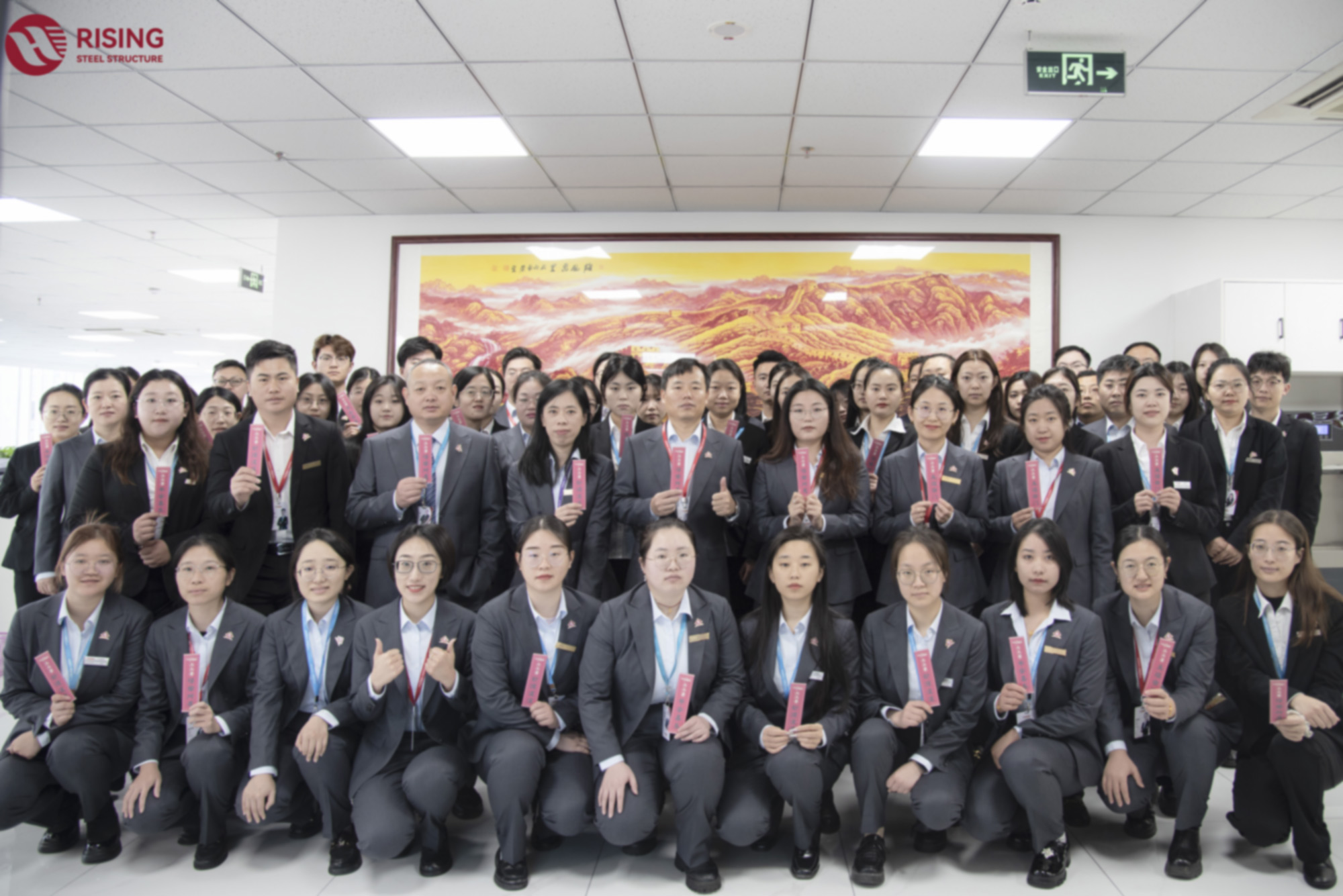 إعمل كل الموظفين في أماكنهم ثم إذهب لرحلة جديدة